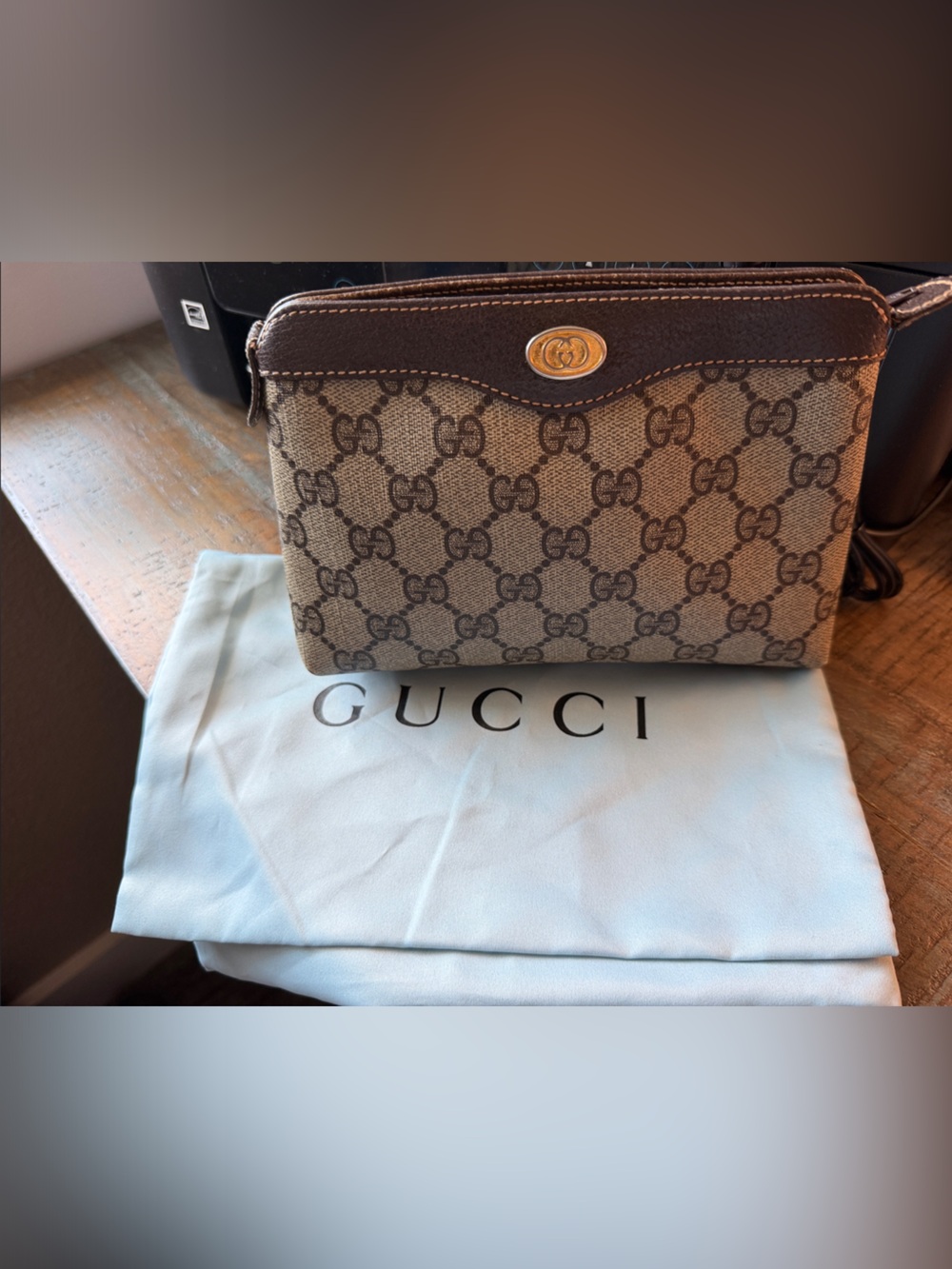 Gucci Pouch *Authentic* - Picture 7 of 7